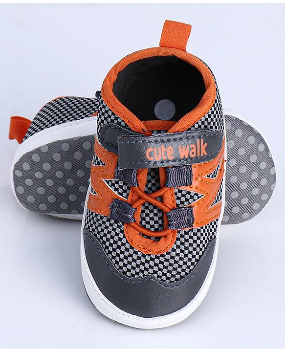 Cute Walk by Babyhug Booties - Orange Black
