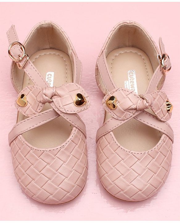 Cute Walk by Babyhug Solid Color Belly Shoes Bow Applique - Pink - EU 29 Brown