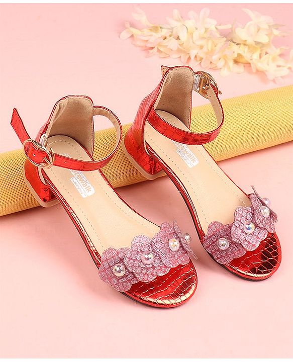Cute Walk by Babyhug Sandals Floral Applique - Red