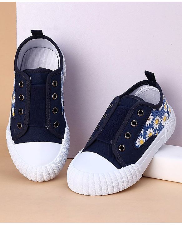 Cute Walk by Babyhug Casual Shoes - Navy Blue