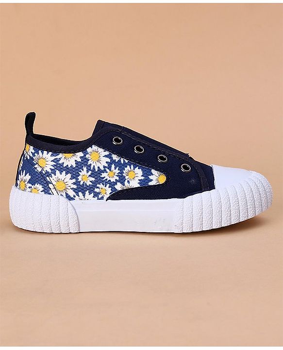 Cute Walk by Babyhug Casual Shoes - Navy Blue