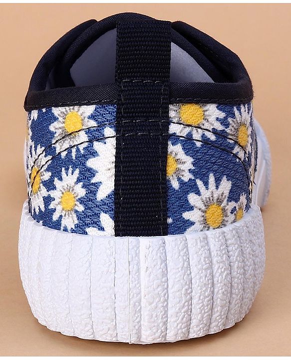 Cute Walk by Babyhug Casual Shoes - Navy Blue