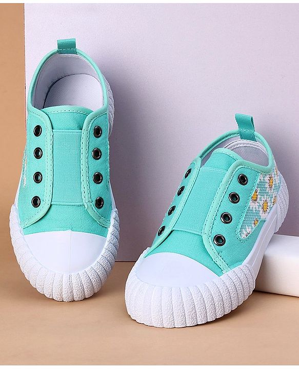 Cute Walk by Babyhug Casual Shoes - Sea Green