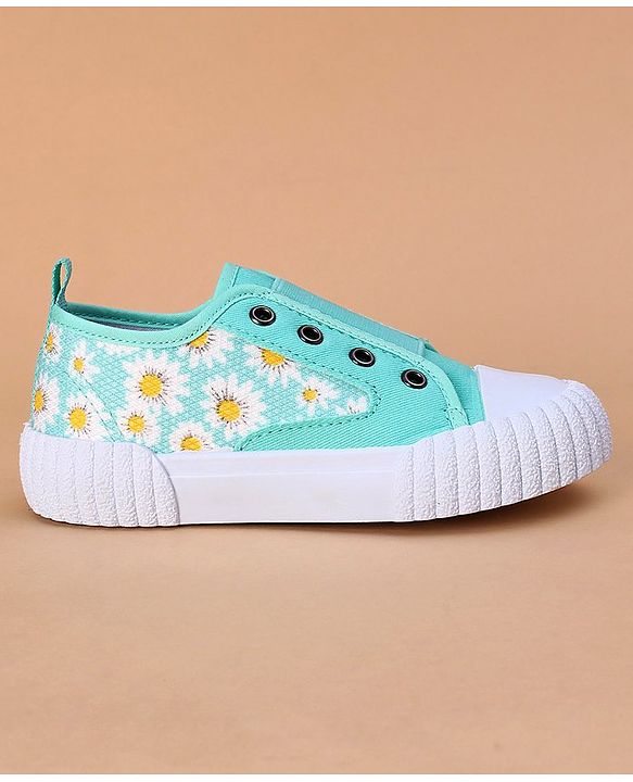 Cute Walk by Babyhug Casual Shoes - Sea Green