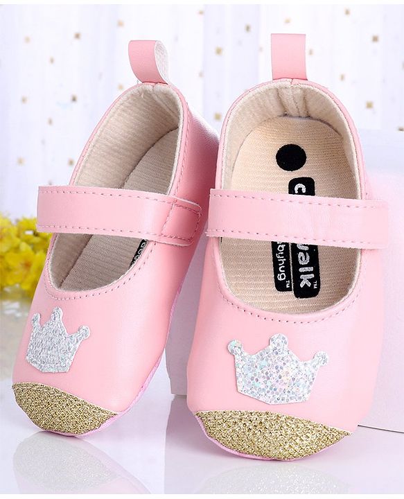 Cute Walk by Babyhug Booties Sequin Crown Patch - Pink