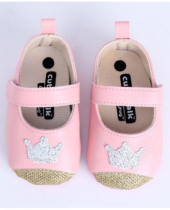 Cute Walk by Babyhug Booties Sequin Crown Patch - Pink