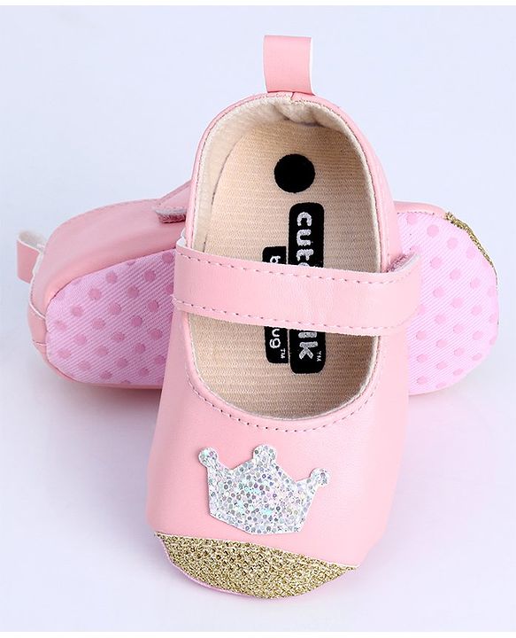 Cute Walk by Babyhug Booties Sequin Crown Patch - Pink