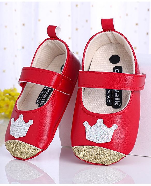 Cute Walk by Babyhug Booties Sequin Crown Patch - Red