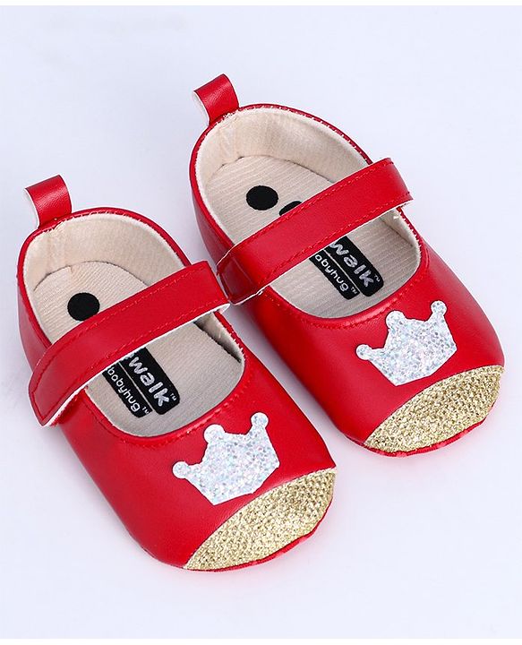 Cute Walk by Babyhug Booties Sequin Crown Patch - Red
