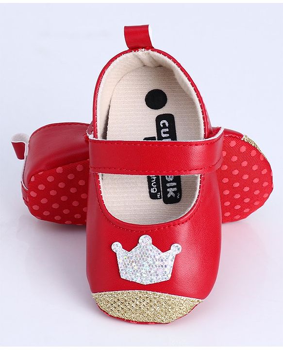Cute Walk by Babyhug Booties Sequin Crown Patch - Red