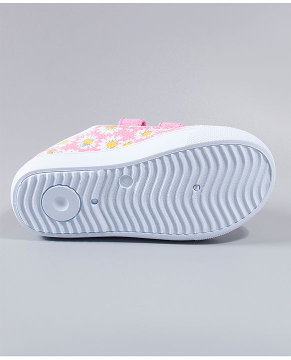 Cute Walk by Babyhug Casual Shoes - Pink