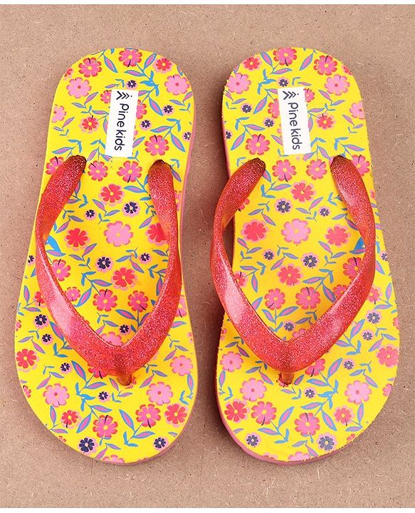 Pine Kids Flip Flops Floral Print - Yellow