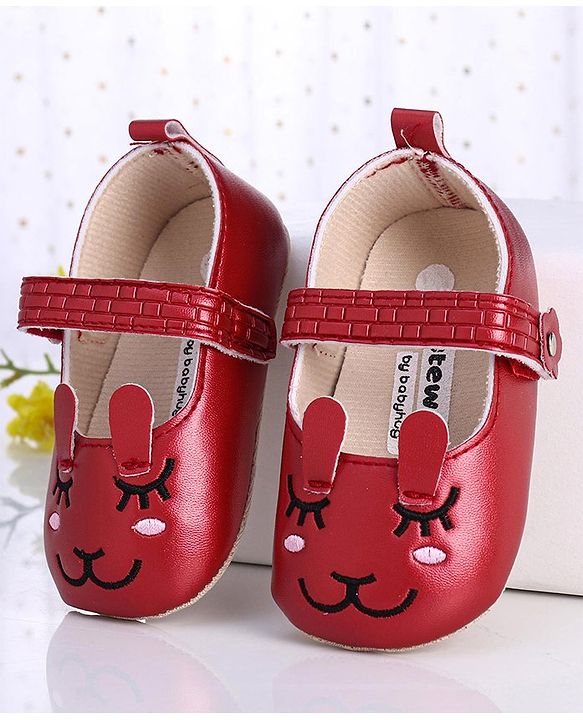 Cute Walk by Babyhug Booties - Maroon