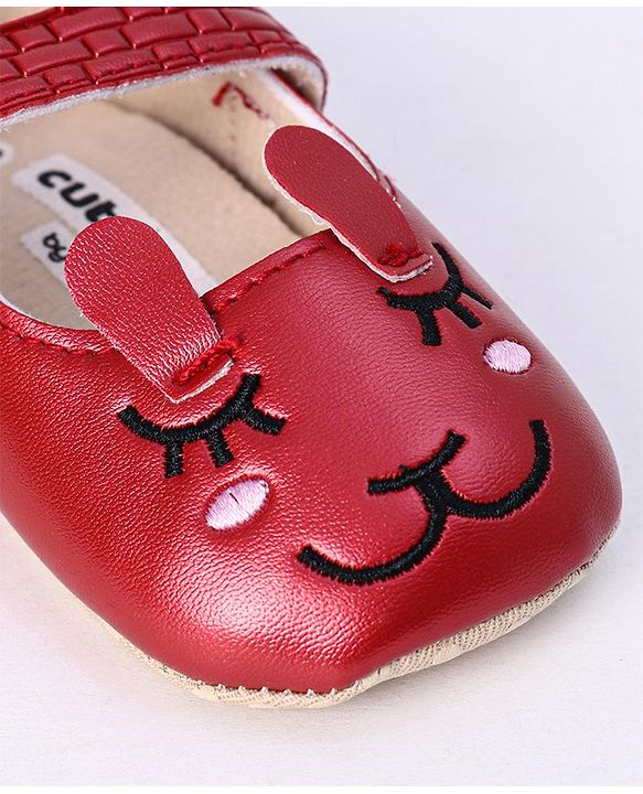Cute Walk by Babyhug Booties - Maroon