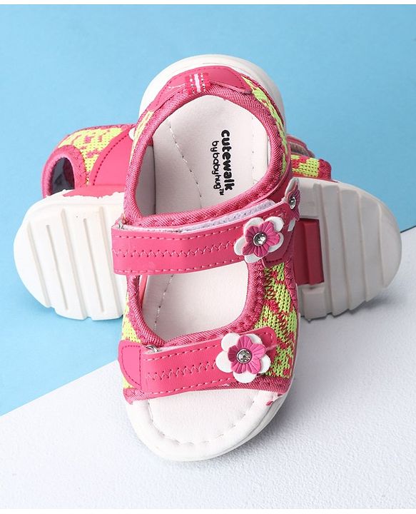 Cute Walk by Babyhug Sandals With Dual Velcro Closure - Fuchsia