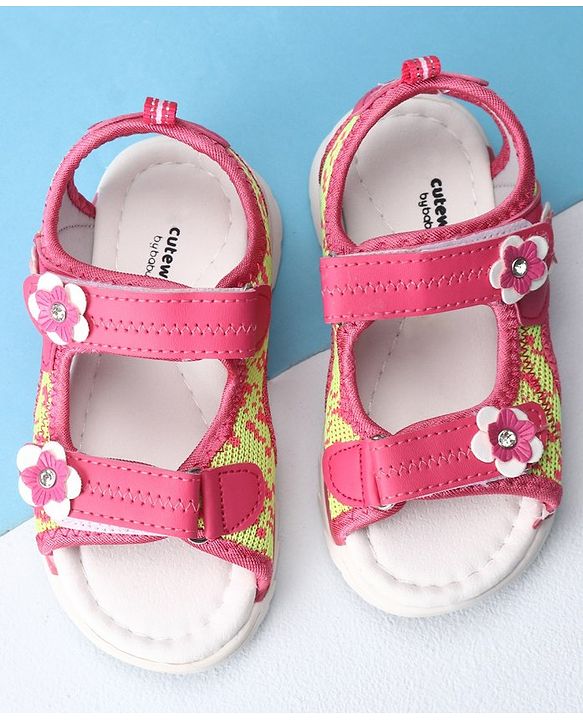 Cute Walk by Babyhug Sandals With Dual Velcro Closure - Fuchsia