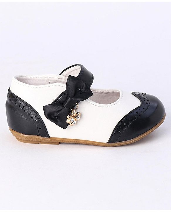 Cute Walk by Babyhug Party Wear Belly Shoes Bow Applique - White Black