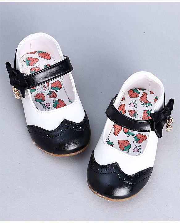 Cute Walk by Babyhug Party Wear Belly Shoes Bow Applique - White Black