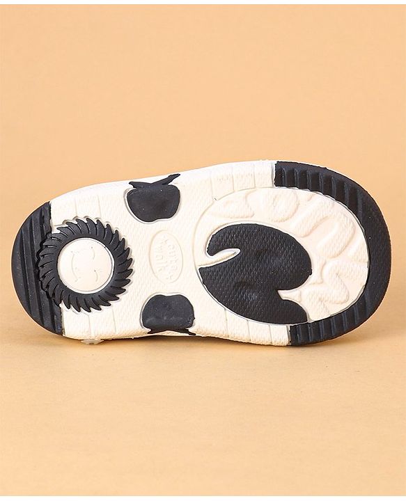 Cute Walk by Babyhug Sandals Animal Patch - Brown