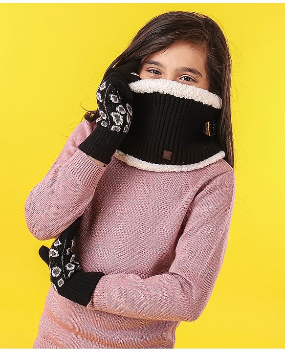 Pine Kids All Over Jacquard with Sherpa Lining Cap Gloves & Snood Pack of 3 - Black