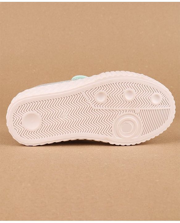 Cute Walk by Babyhug Casual Shoes Bow Applique - Green