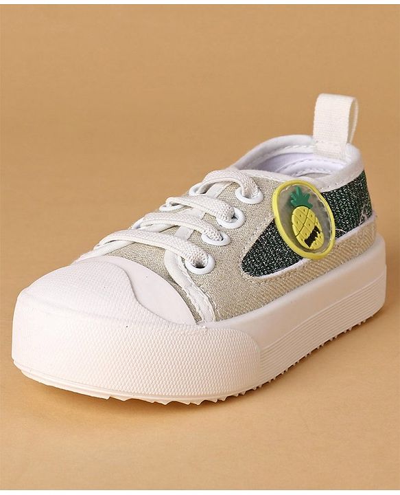 Cute Walk by Babyhug Casual Shoes - White