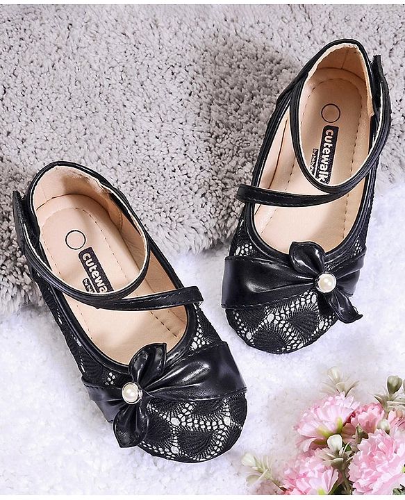 Cute Walk By Babyhug Belly Shoes Bow Applique - Black