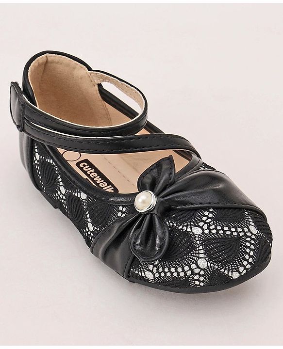 Cute Walk By Babyhug Belly Shoes Bow Applique - Black
