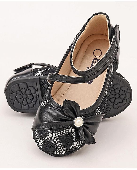 Cute Walk By Babyhug Belly Shoes Bow Applique - Black