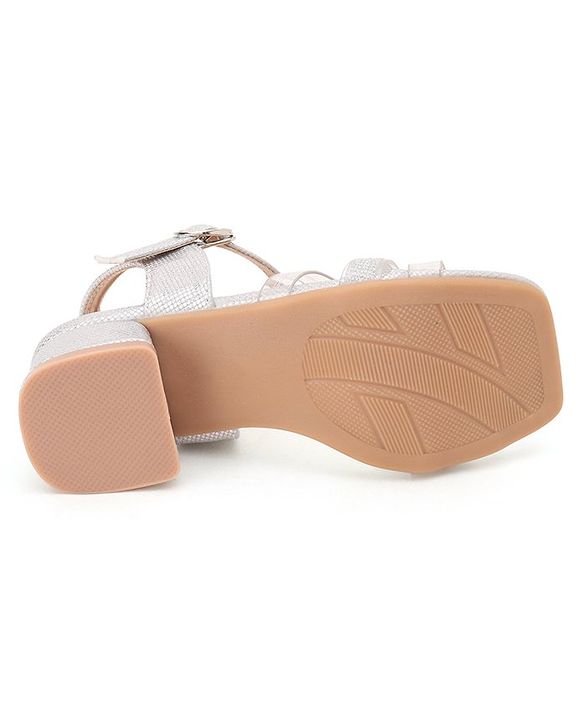 Cute Walk by Babyhug Shimmer Sandals - Silver - EU 27 Silver