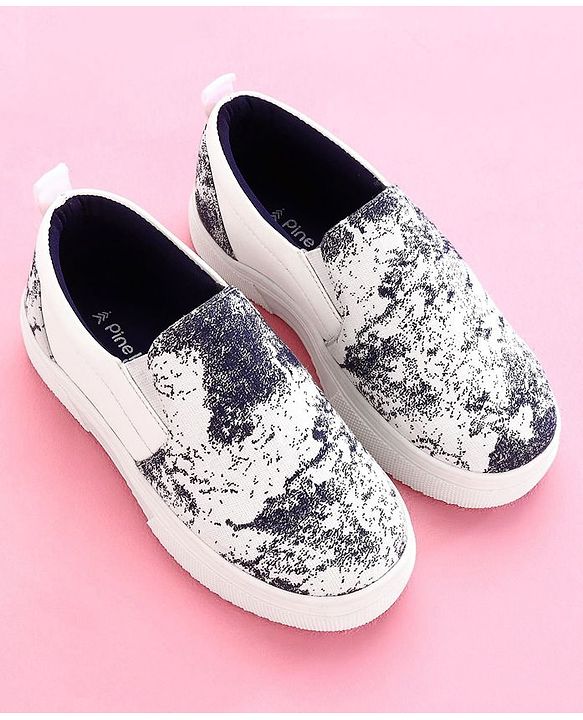 Pine Kids Casual Shoes - White