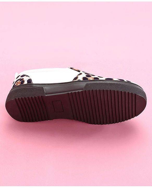 Pine Kids Casual Shoes - White Brown