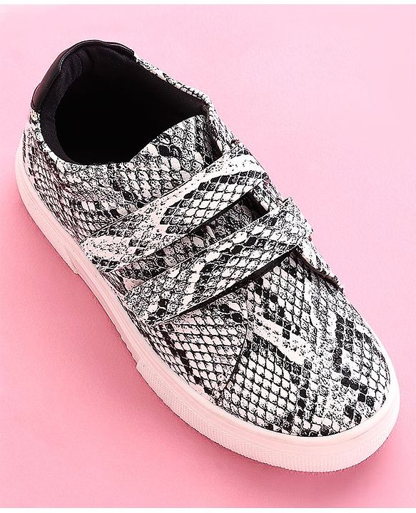 Pine Kids Casual Shoes Animal Print - White Black