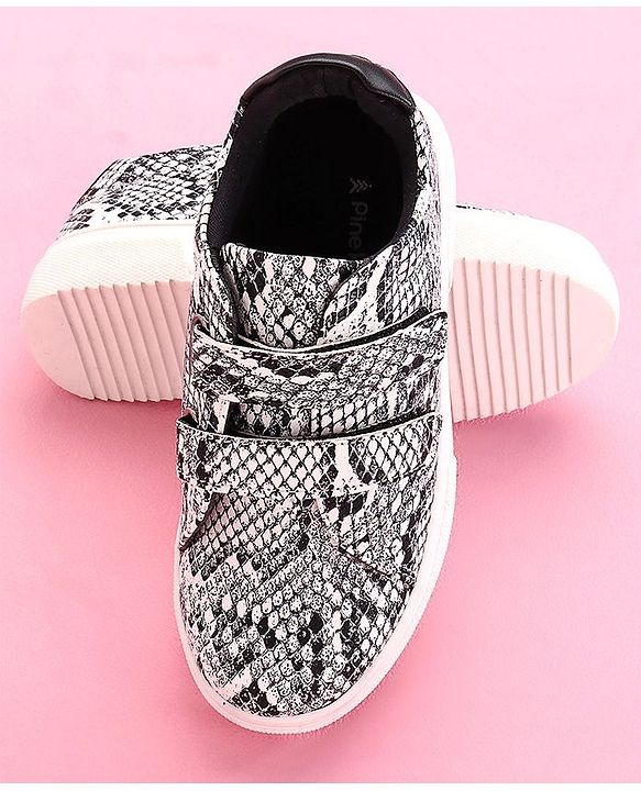 Pine Kids Casual Shoes Animal Print - White Black
