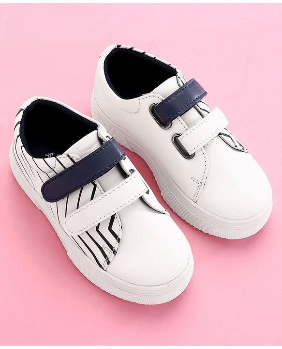 Pine Kids Casual Shoes - White