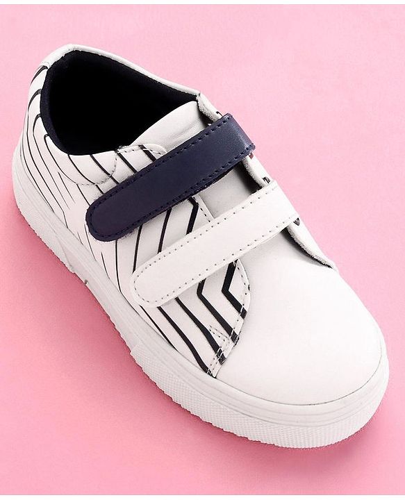 Pine Kids Casual Shoes - White