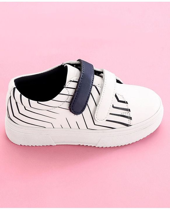 Pine Kids Casual Shoes - White
