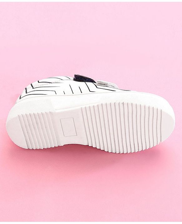 Pine Kids Casual Shoes - White