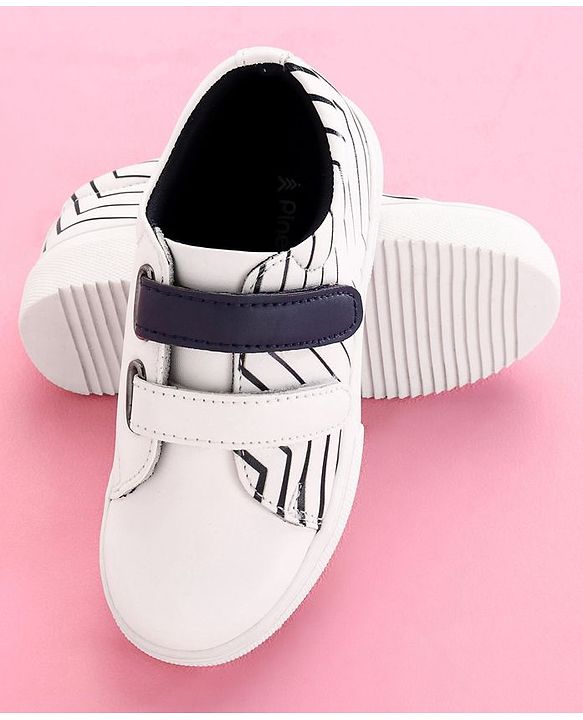Pine Kids Casual Shoes - White
