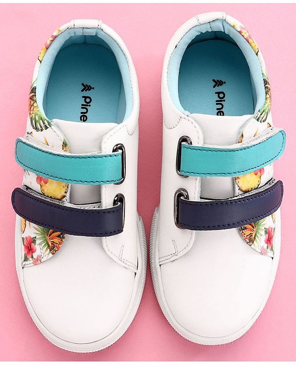 Pine Kids Casual Shoes Floral Print - White