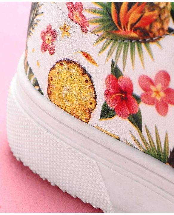 Pine Kids Casual Shoes Floral Print - White
