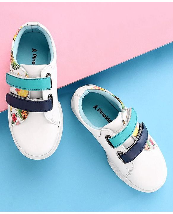 Pine Kids Casual Shoes Floral Print - White