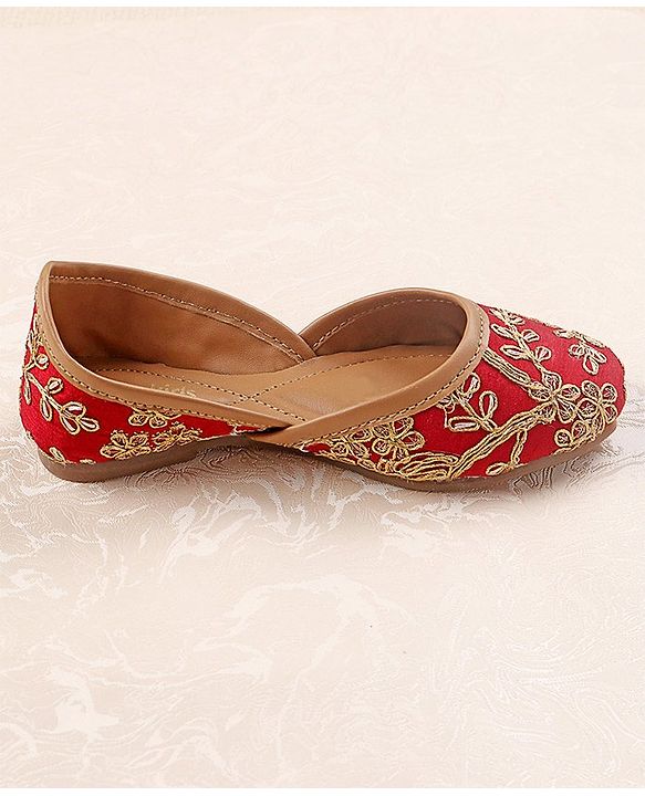 Pine Kids Ethnic Wear Mojaris - Maroon