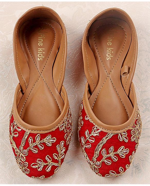 Pine Kids Ethnic Wear Mojaris - Maroon