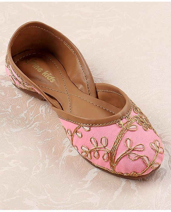 Pine Kids Ethnic Wear Mojaris - Pink