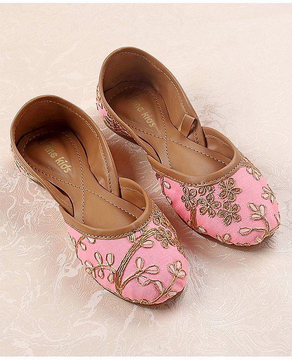 Pine Kids Ethnic Wear Mojaris - Pink