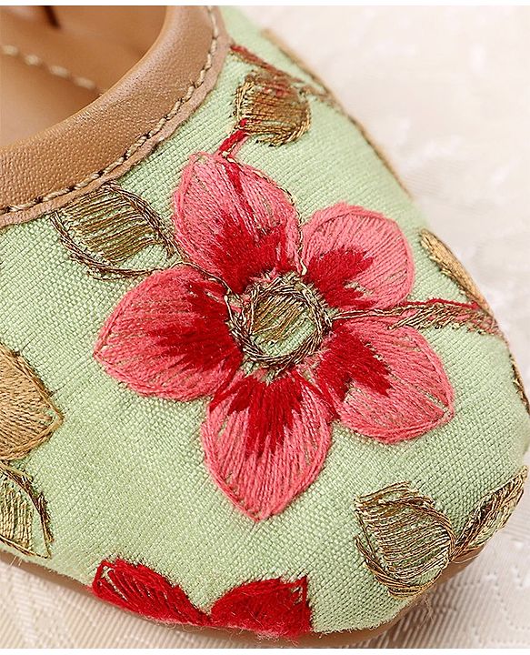 Pine Kids Mojaris Floral Embroidery - Green (Flower colour may vary)