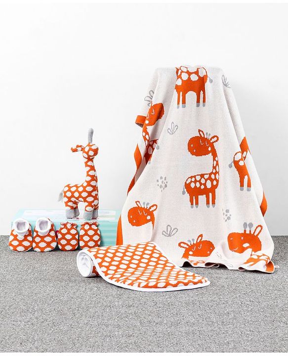 Babyhug Knitted Gift Set Giraffe Print Pack Of 5 - Orange