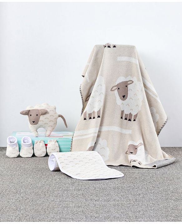 Babyhug Knitted Gift Set Giraffe Print Pack Of 5 - Orange