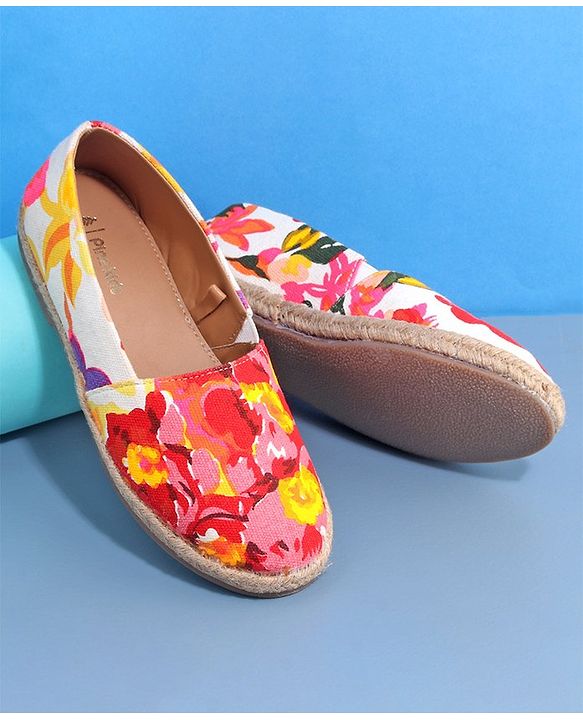 Pine Kids Casual Shoes Floral Print (Print May Vary)